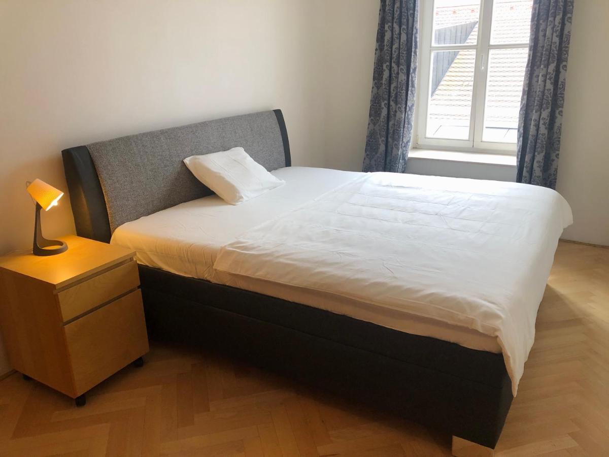 Old Town City Apartment Прага Экстерьер фото